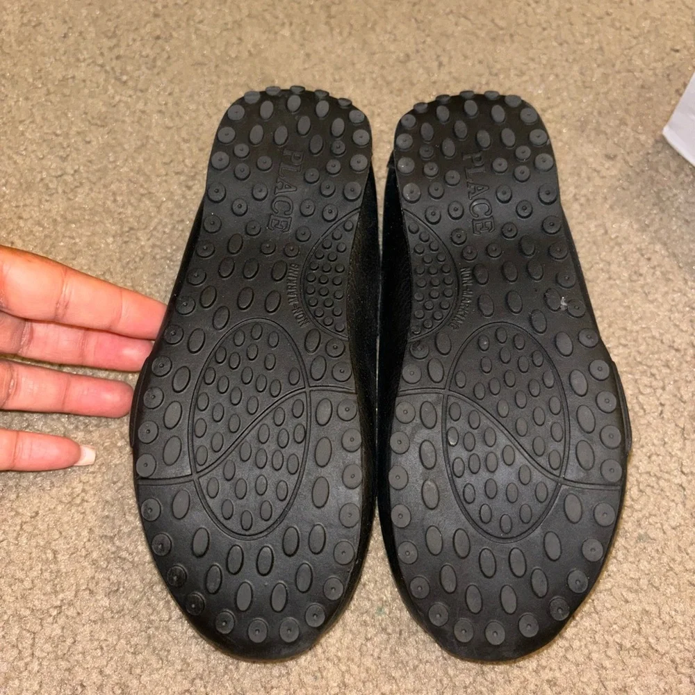 Brand new Children’s Place black loafers size 1.